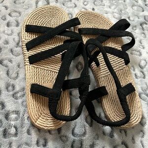 Cute sandals!